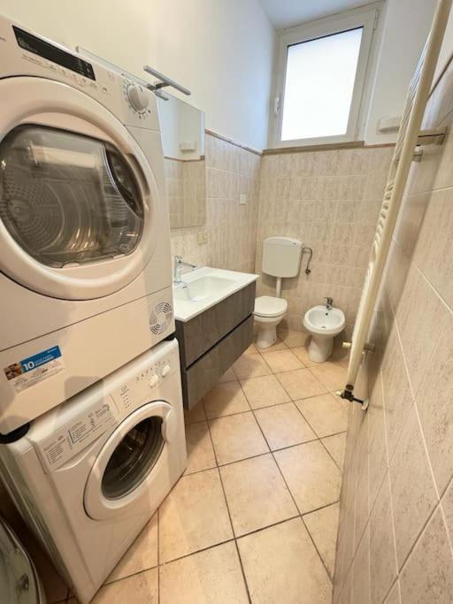 Apartamento Il Nido Di Silvia A Due Passi Dal Teatro Rossini Pésaro Exterior foto