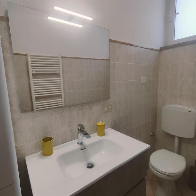 Apartamento Il Nido Di Silvia A Due Passi Dal Teatro Rossini Pésaro Exterior foto