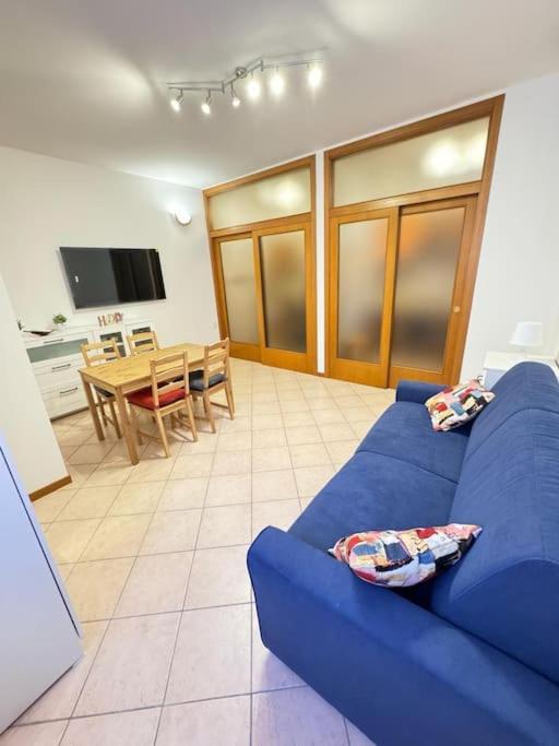 Apartamento Il Nido Di Silvia A Due Passi Dal Teatro Rossini Pésaro Exterior foto