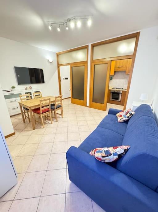 Apartamento Il Nido Di Silvia A Due Passi Dal Teatro Rossini Pésaro Exterior foto